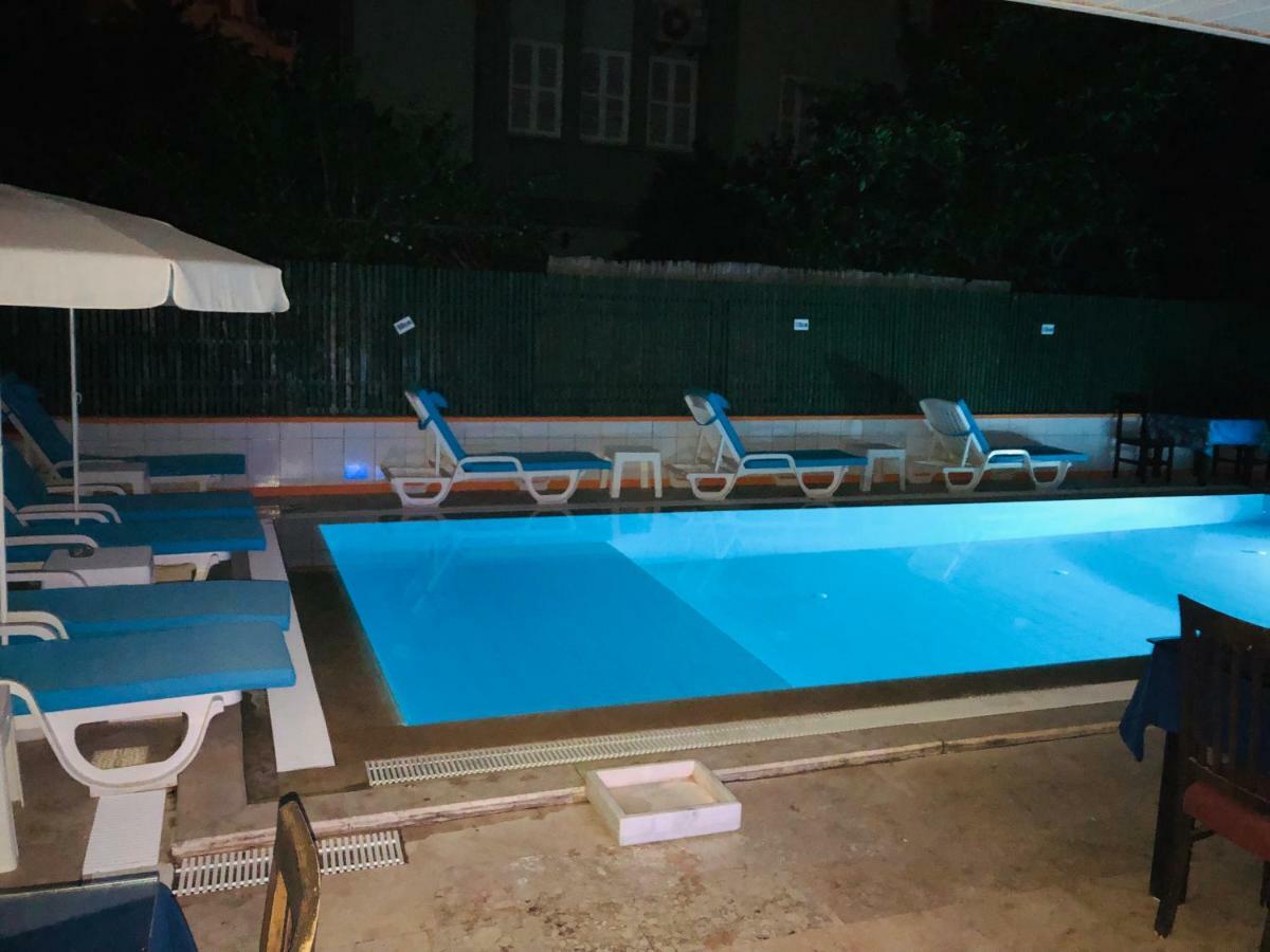 Meltem Otel アンタルヤ エクステリア 写真