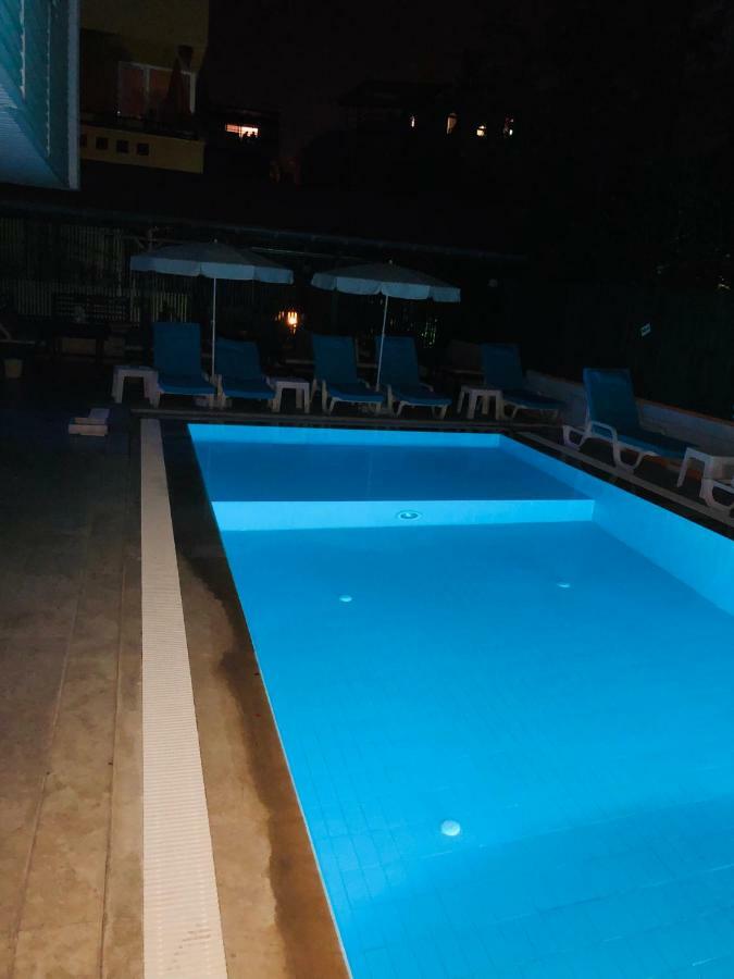 Meltem Otel アンタルヤ エクステリア 写真